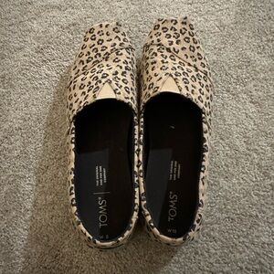 Toms shoes